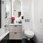 2-bedroom Breweries Living Close To Metro Bus Tram Warszawa