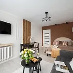 Apartament 2-bedroom Breweries Living Close To Metro Bus Tram Warszawa