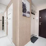 Apartament 2-bedroom Breweries Living Close To Metro Bus Tram *