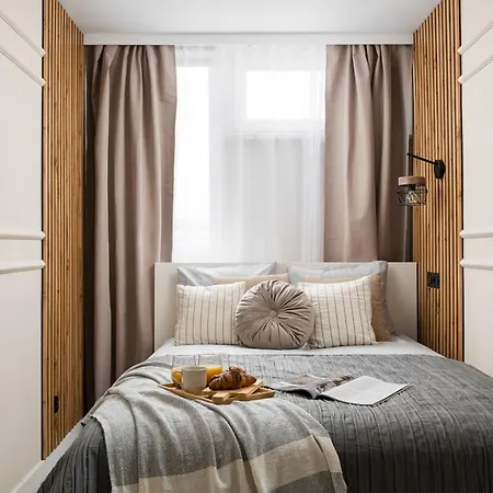2-bedroom Breweries Living Close To Metro Bus Tram * Warszawa