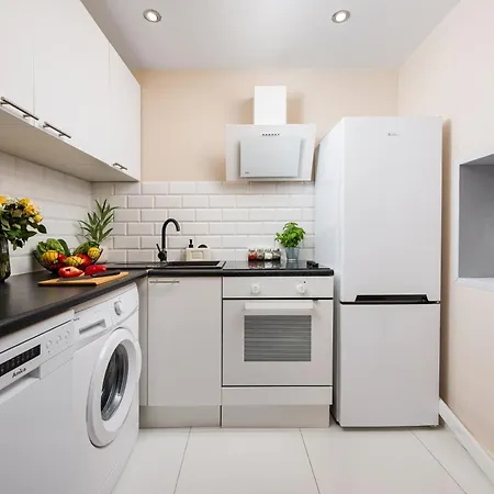 2-bedroom Breweries Living Close To Metro Bus Tram