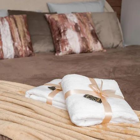 2-bedroom Breweries Living Close To Metro Bus Tram *