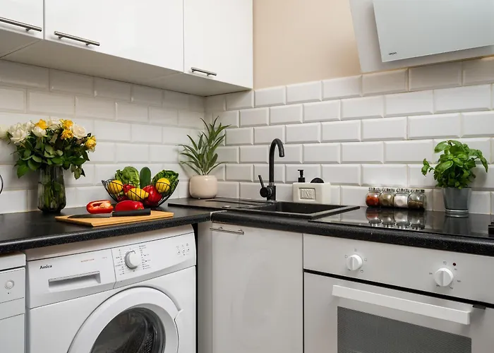 شقة 2-bedroom Breweries Living Close To Metro Bus Tram وارسو