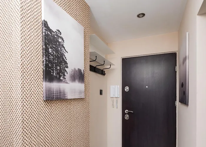 2-bedroom Breweries Living Close To Metro Bus Tram وارسو